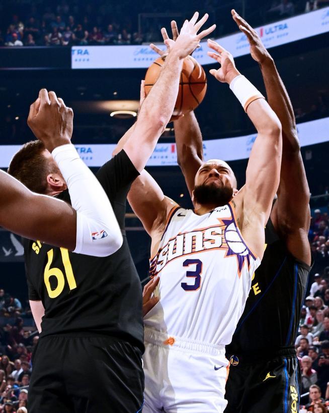 2026世界杯官方直播app下载入口-落选秀20+6+4+2追梦躺赢，狄龙空砍24分，勇士逆转太阳创NBA纪录